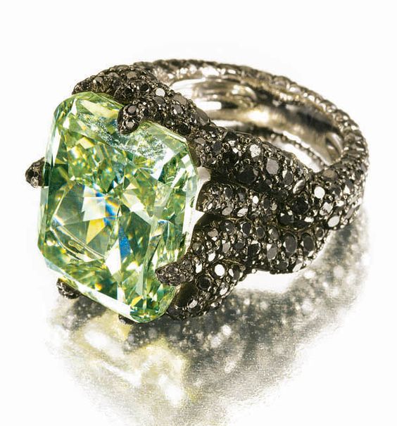 Famous Gruosi Green Diamond Ring