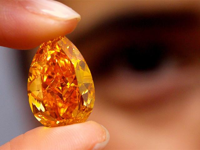 Orange diamond reddiam