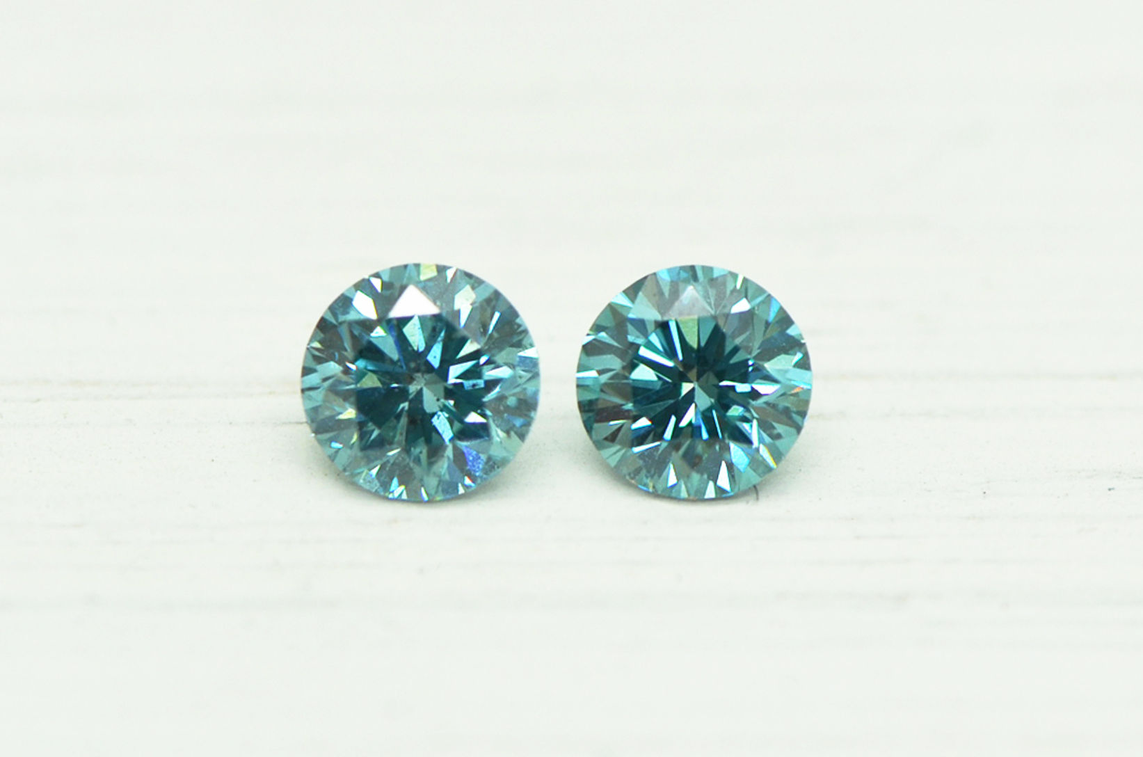 Loose Blue Diamonds Pair 0.70 TCW Round Shape Fancy Color VS2 Enhanced