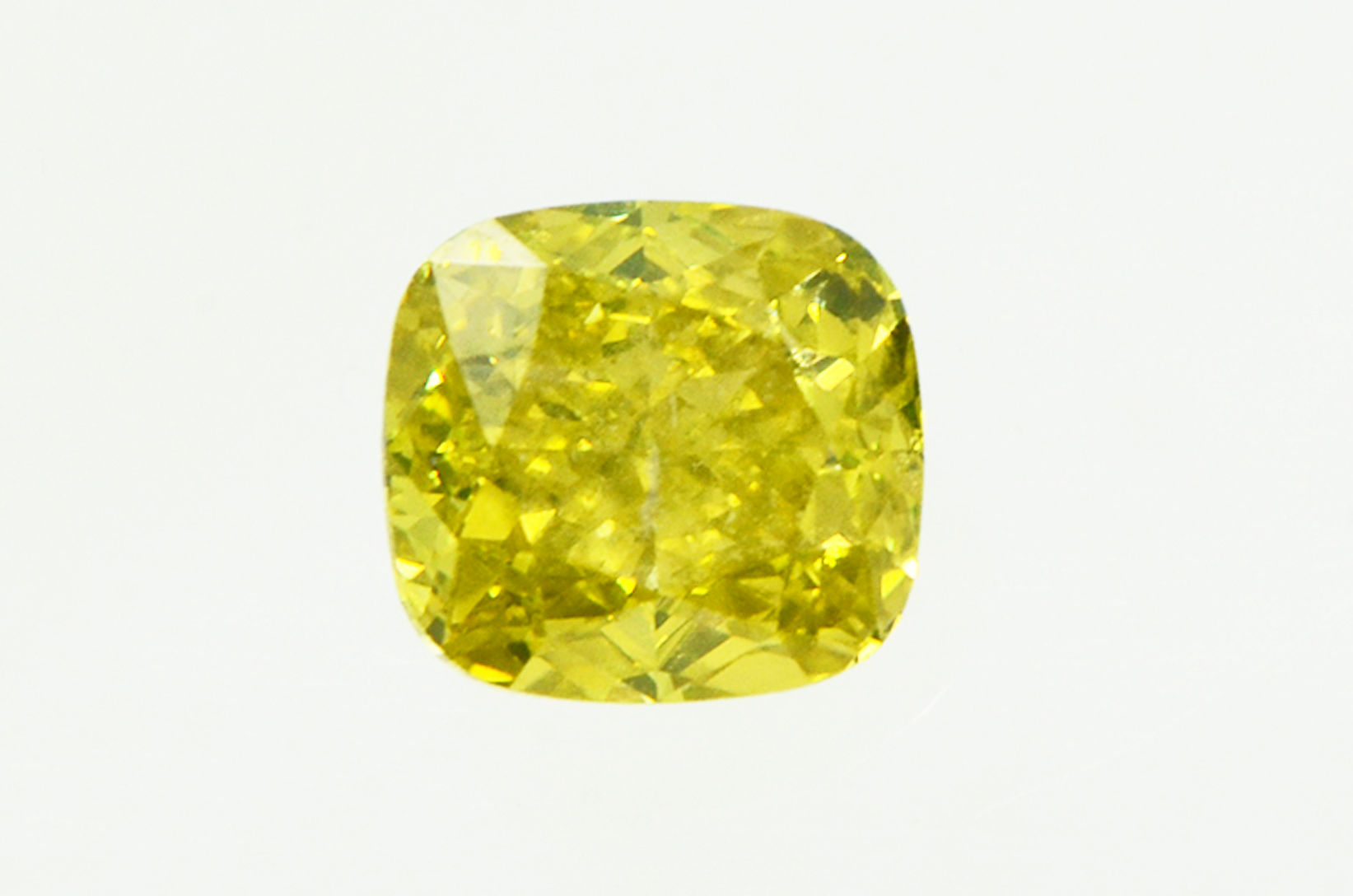 【 sige  】 Loose Cushion Shape Diamond Fancy Yellow Color VS2 Certified