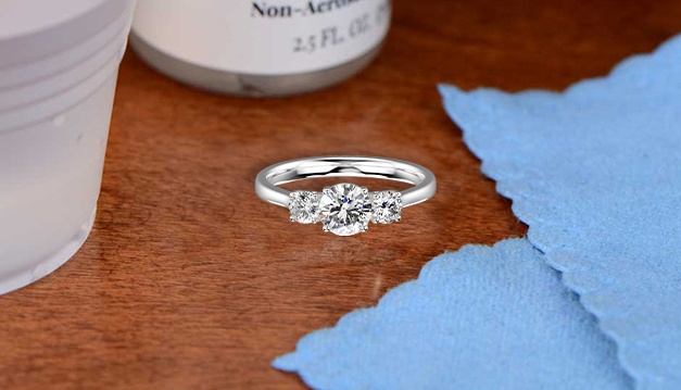 Cleaning Diamond Rings