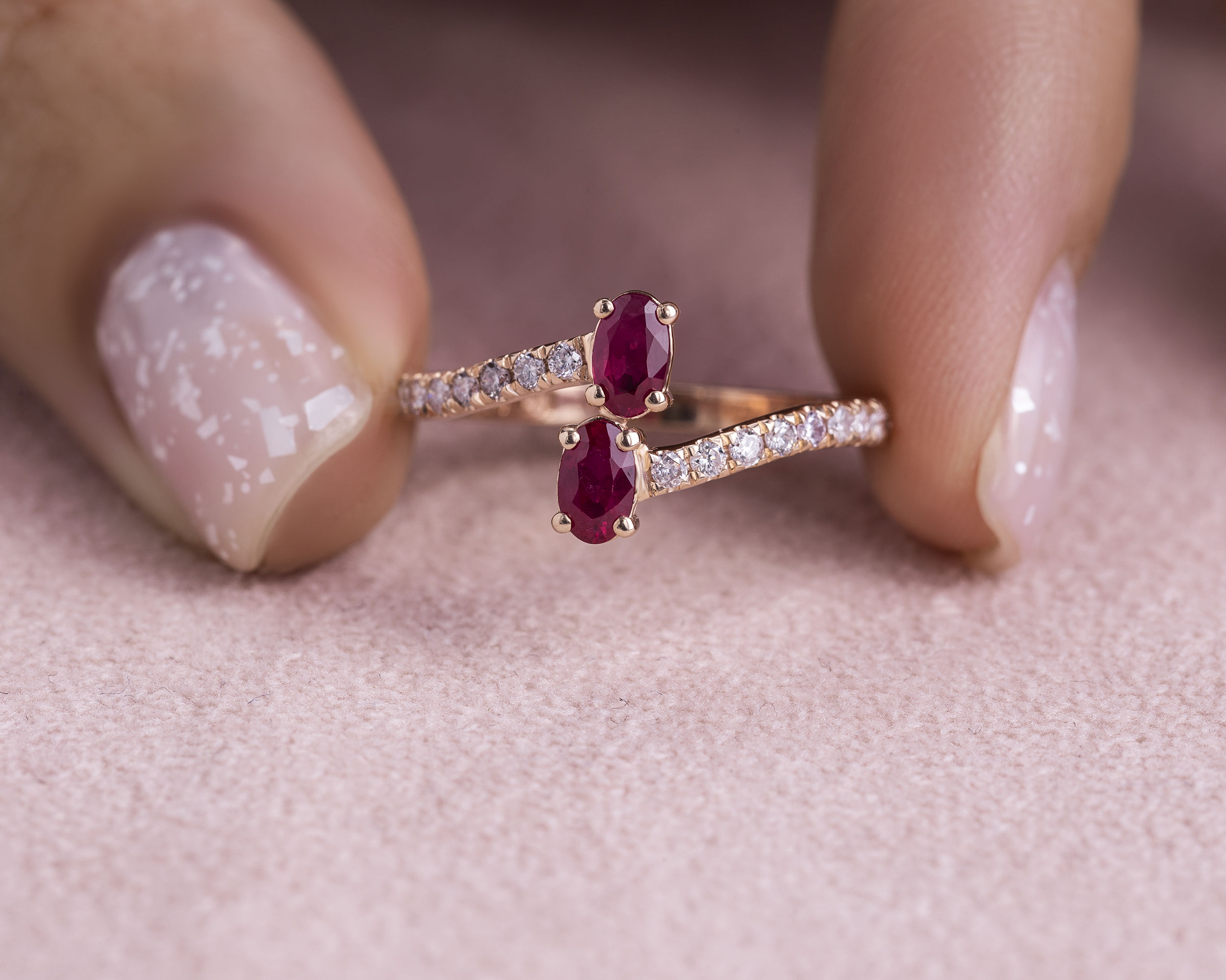 公式ファッションブランド通販サイト Red Ruby & Natural Faint-Light Pink Diamond SI2-I1 0.90 アクセサリー