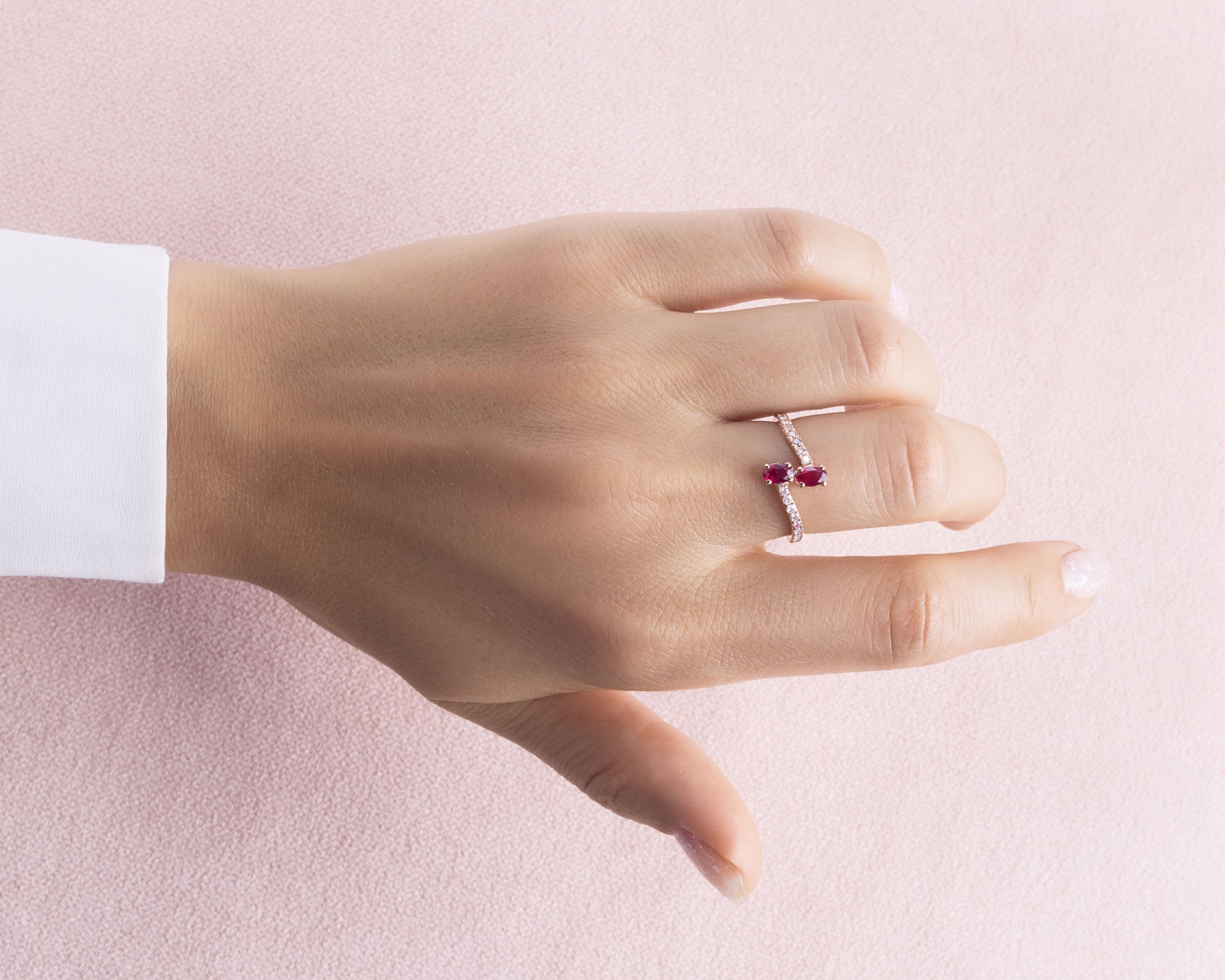 Red Ruby & Natural Faint-Light Pink Diamond SI2-I1 0.90