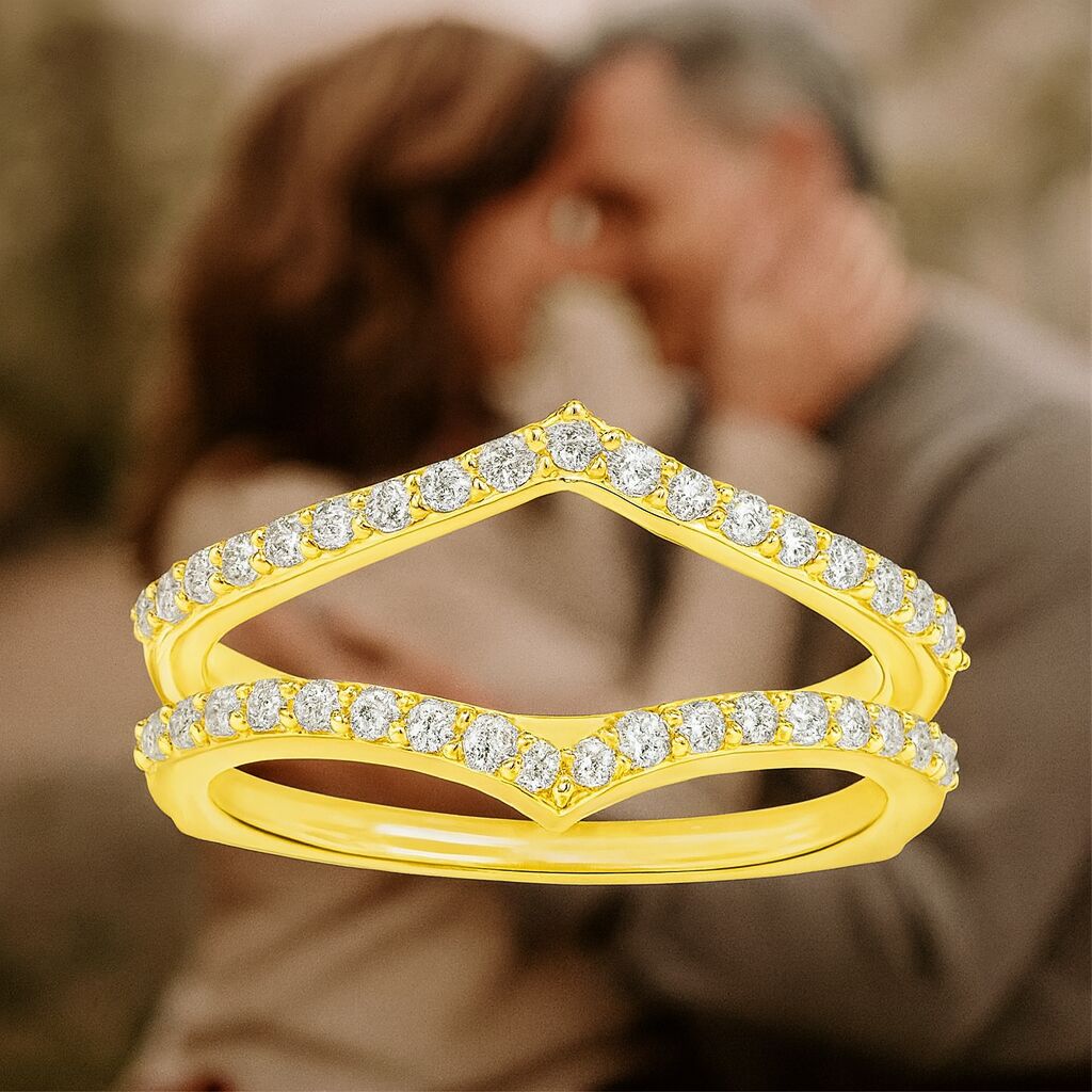 Love Connection&trade; 14K Yellow Gold Diamond V Peak Shared Prong Wrap Ring 0.25 Ctw