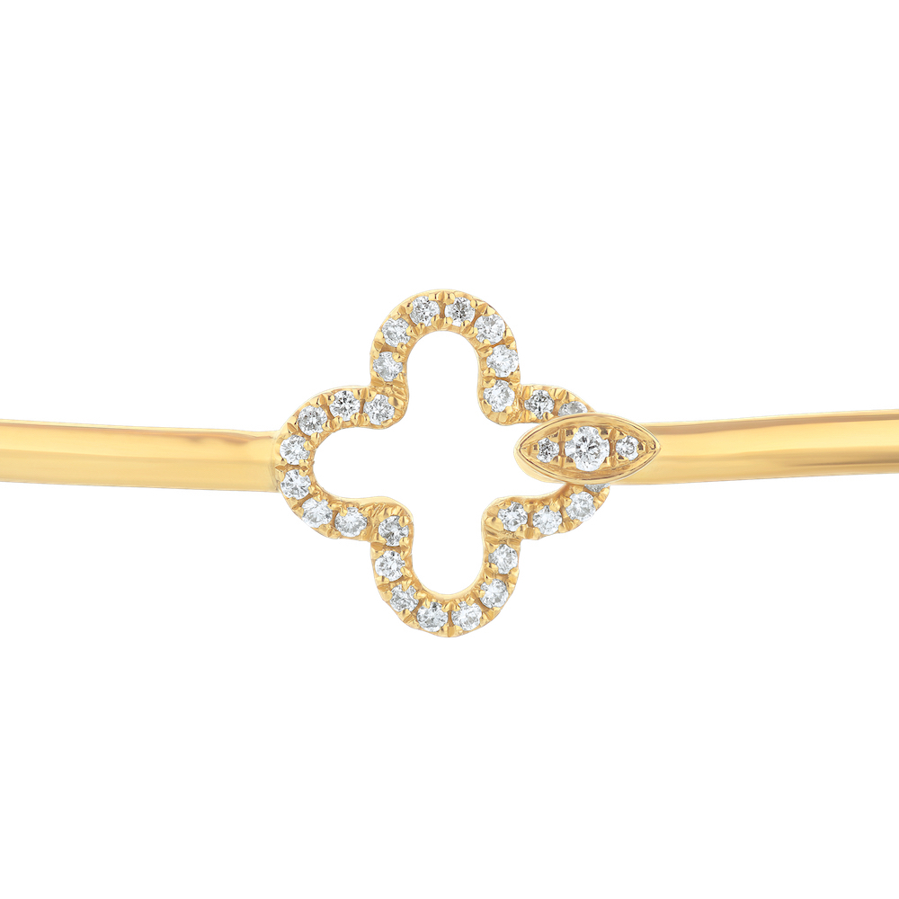 14K Yellow Gold Clover Shape Center Hook & Eye Closure Bangle Diamond 0.15 Ctw