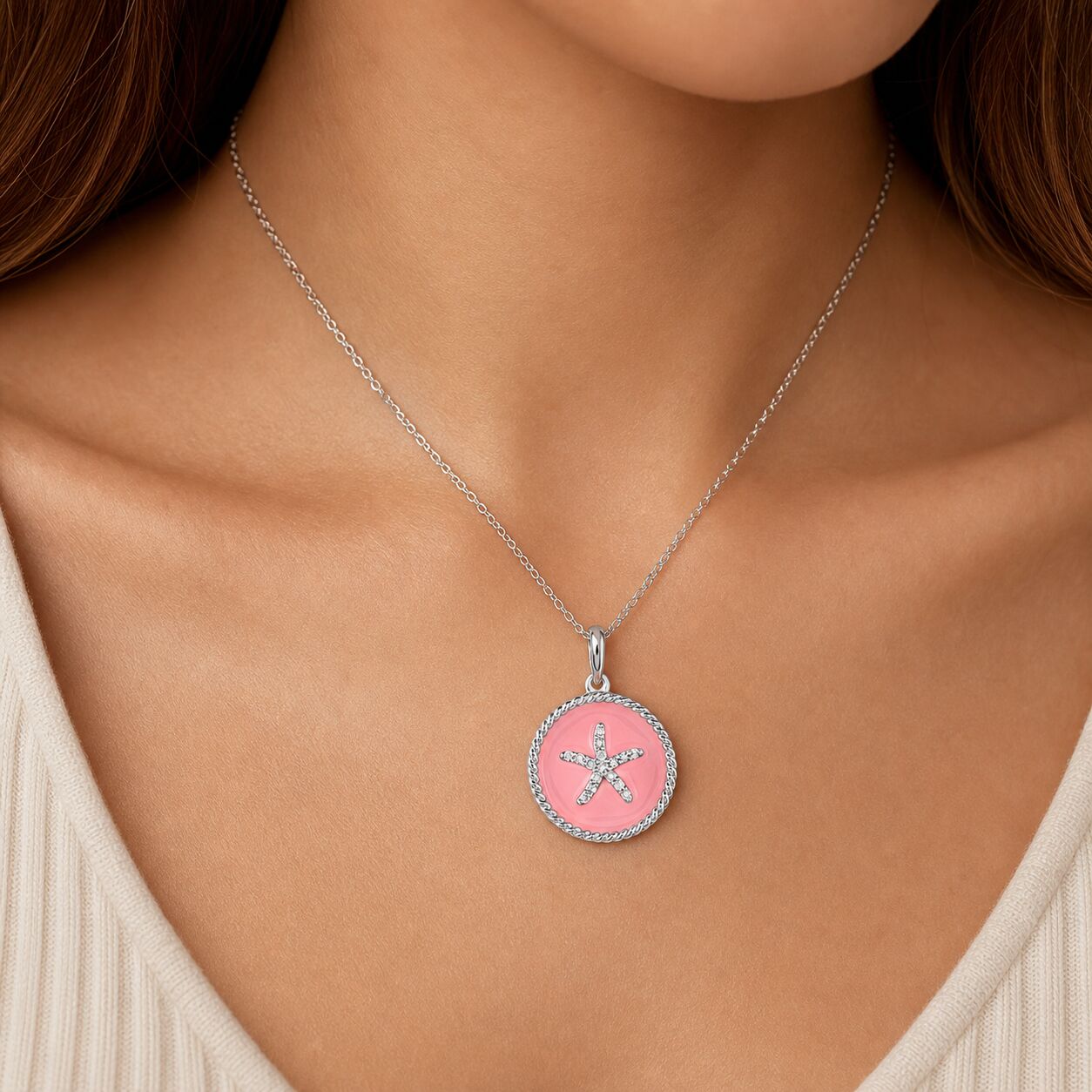 OCEANITY ™ 14k White Gold Pendant Round Enamel with Pave Starfish Center Twisted Wire Frame Diamond 0.10 Ctw