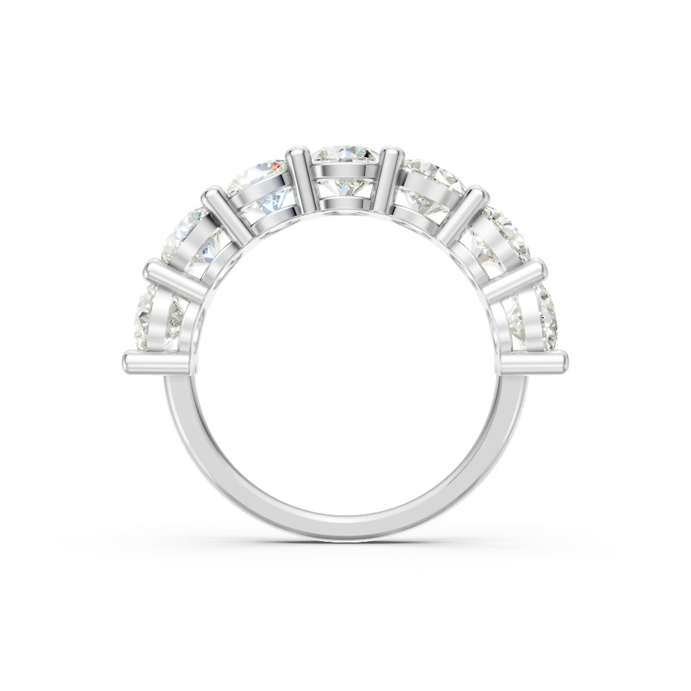 Round Shape Diamond Anniversary Band in Gold