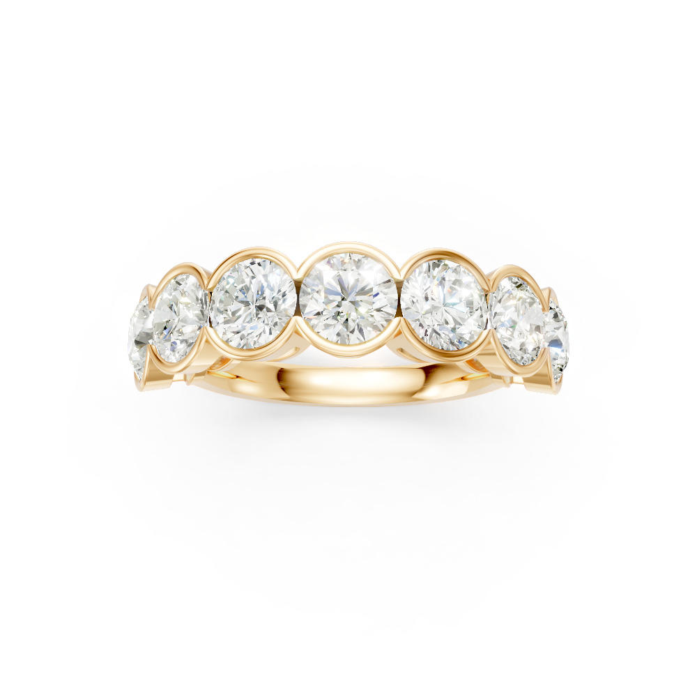 Round Shape Diamond Anniversary Band in Gold