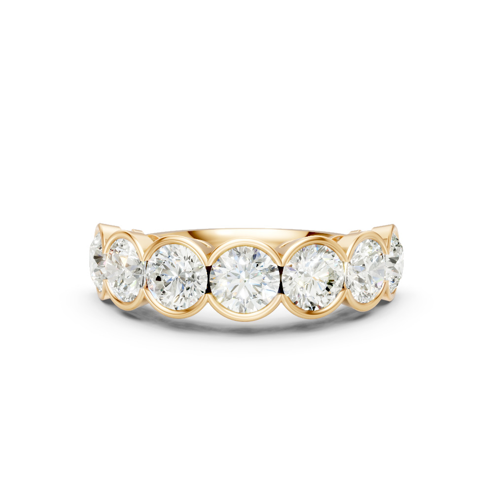 Round Shape Diamond Anniversary Band in Gold