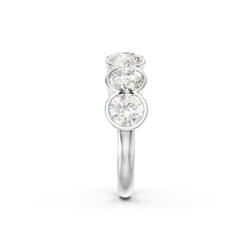Round Shape Diamond Anniversary Band in Gold