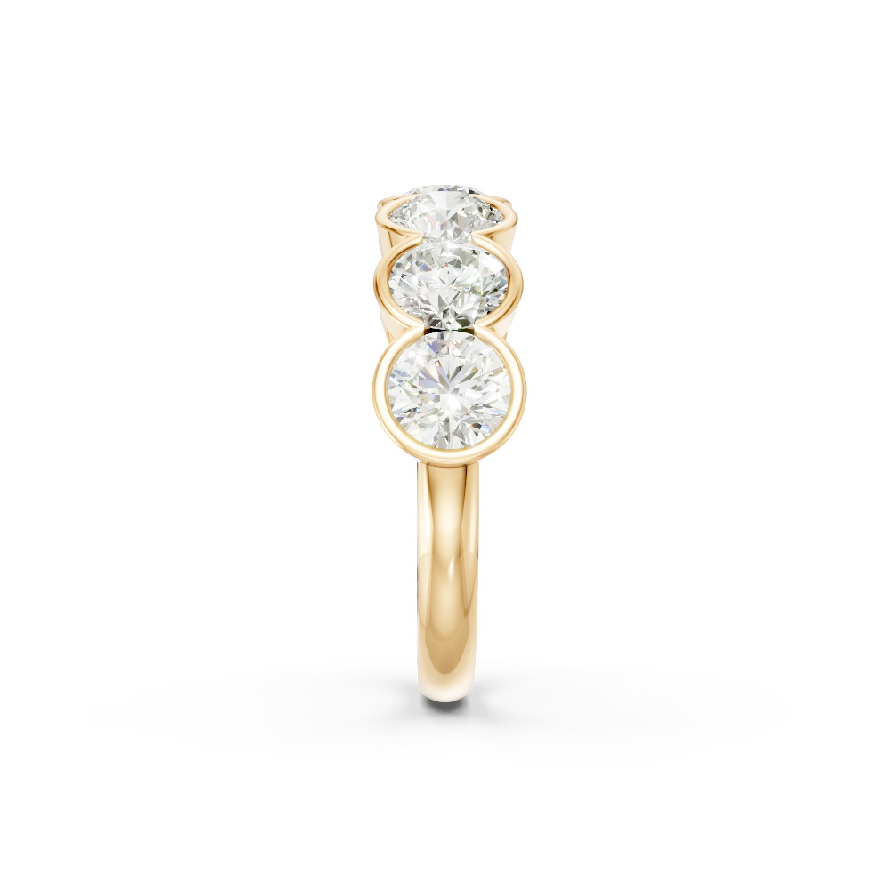 Round Shape Diamond Anniversary Band in Gold