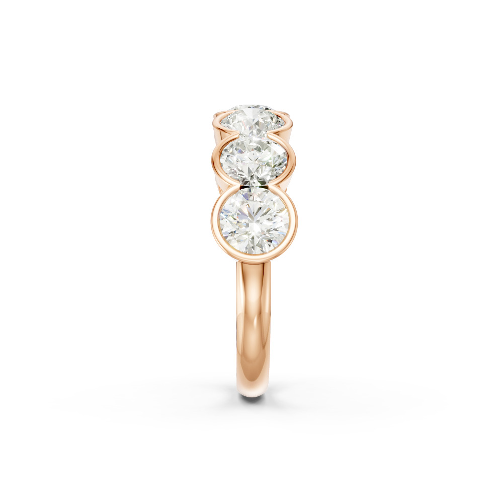 Round Shape Diamond Anniversary Band in Gold