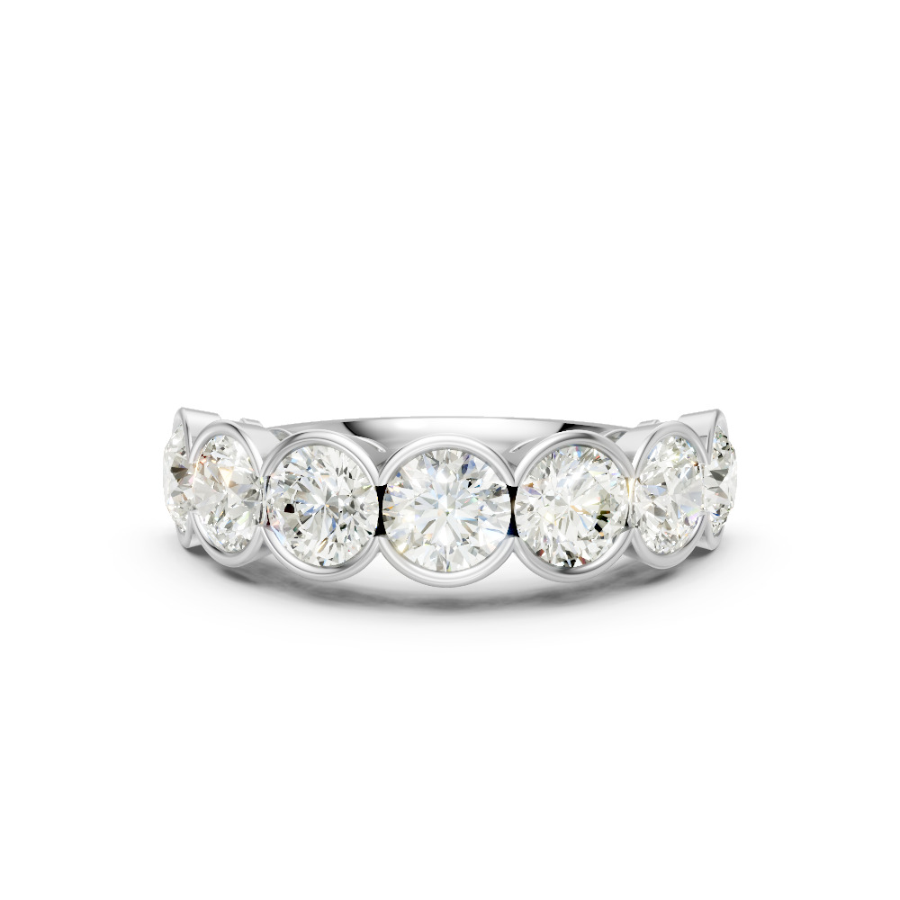 Round Shape Diamond Anniversary Band in Gold