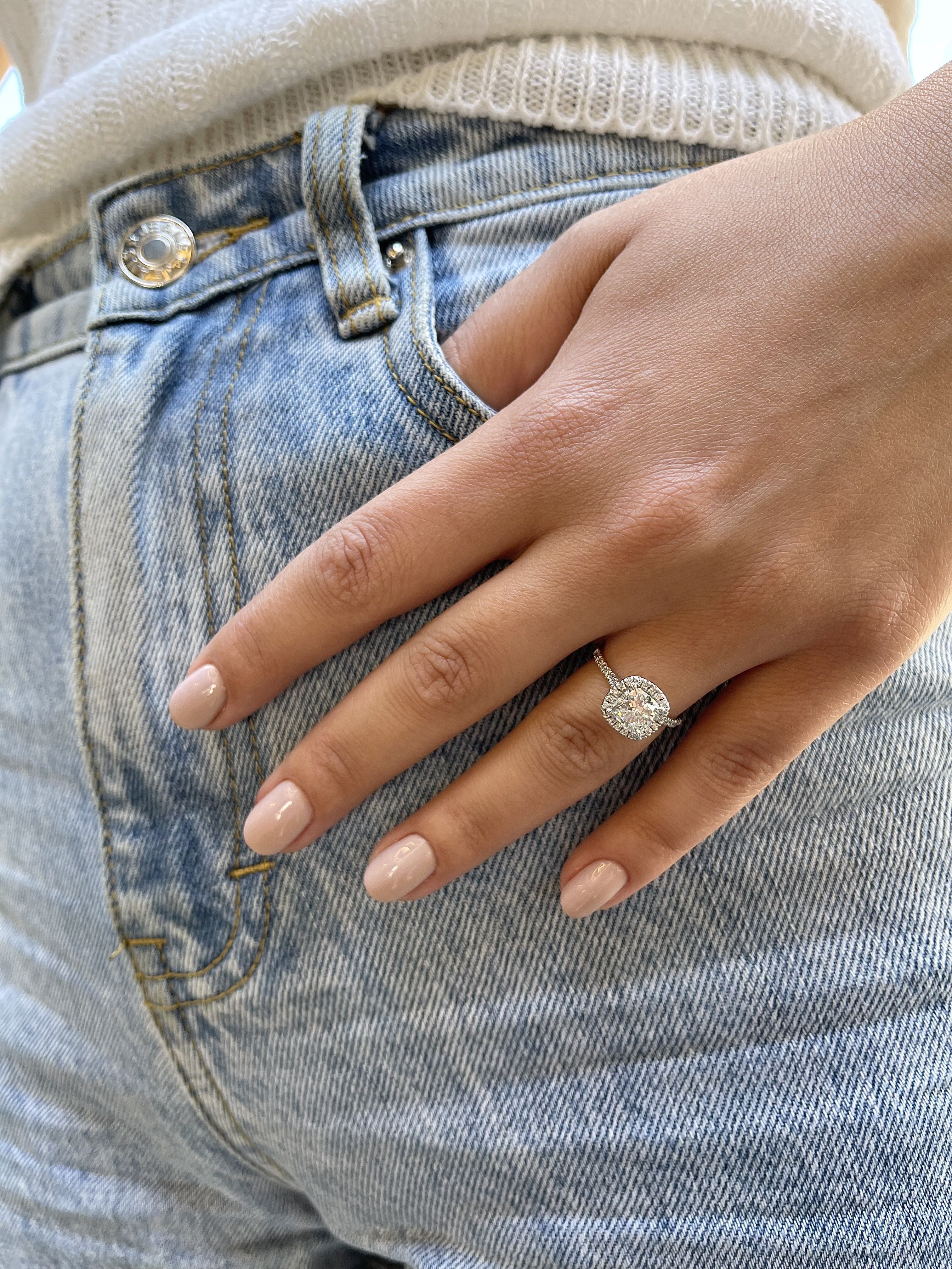 541: White Gold 14K V3EVS1CU SS_FVS_ROUND