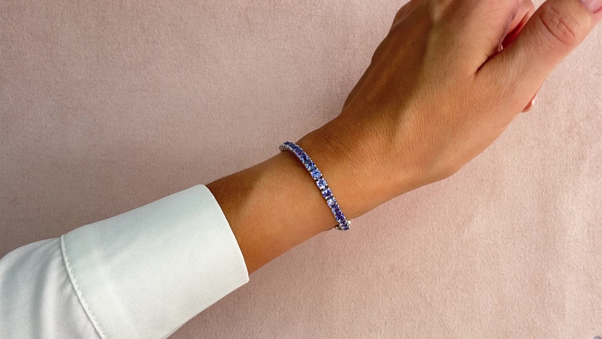 B322 Bracelet 14K White Gold Blue Tanzanite Natural Zoisite Purplish Blue Transparent Round 10.65 Fine Bracelets