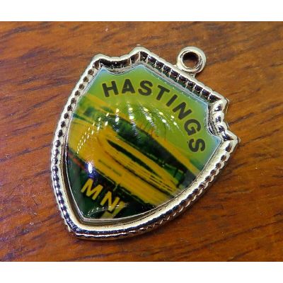 Vintage sterling silver HASTINGS MINNESOTA TRAVEL SHIELD charm #E37