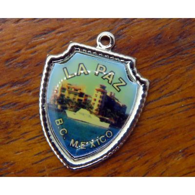 Vintage sterling silver LA PAZ B.C. MEXICO TRAVEL SHIELD charm #E23