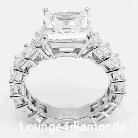 Carat 950 Platinum Shared Prong Solitaire with 16 I / SI1 Diamonds