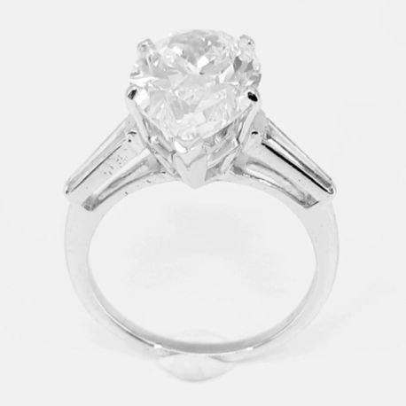 Carat 950 Platinum Three Stone with I / VS2 Diamonds