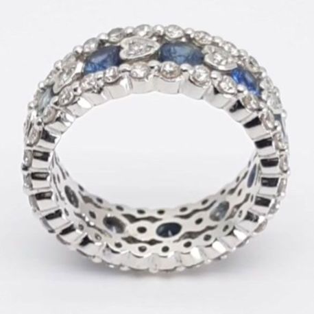 1.12 Carat 18K White Gold Gemstone with 67 G / SI1 Diamonds