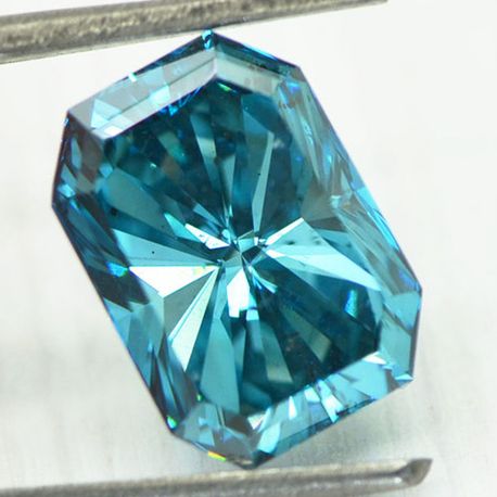 Loose Radiant Diamond Fancy Blue 5.07 Carat VS2 11.48X8.27 MM