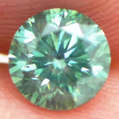 Loose Fancy Green Round Diamond 0.84 Carat 