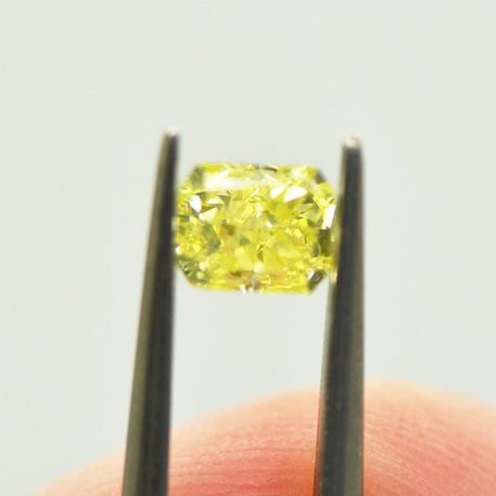 Loose Radiant Cut Fancy Yellow Natural Diamond 0.69 Carat VS2 4.94X4.03 MM
