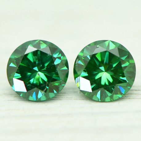 Diamond Pair Round Shape Green Color VS1/2 0.44 TCW