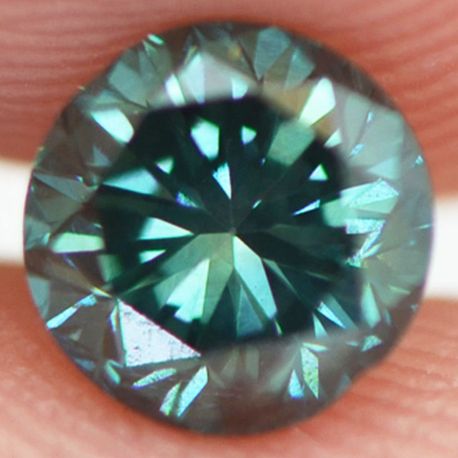 Loose Fancy Green Round Diamond 0.67 Carat SI1