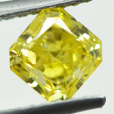 Certified Fancy Yellow Radiant Diamond 1.04 Carat VS2 5.09X4.97 MM
