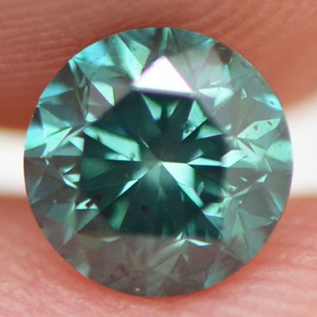 Loose Round Diamond Fancy Green 0.71 Carat VS2
