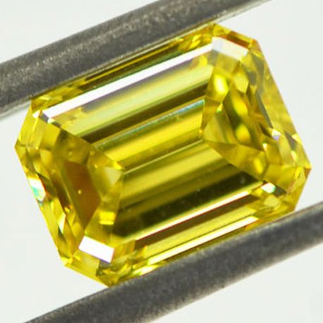 Emerald Diamond Fancy Yellow Color 0.98 Carat VVS2