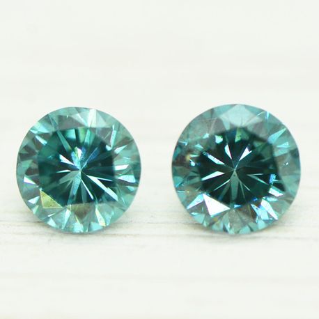 Green Round Diamond Matching Pair VS2-SI1 0.79 TCW