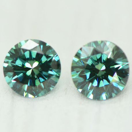 Round Cut Diamond Pair Green Color 1/2 Carat VS1 4.10MM